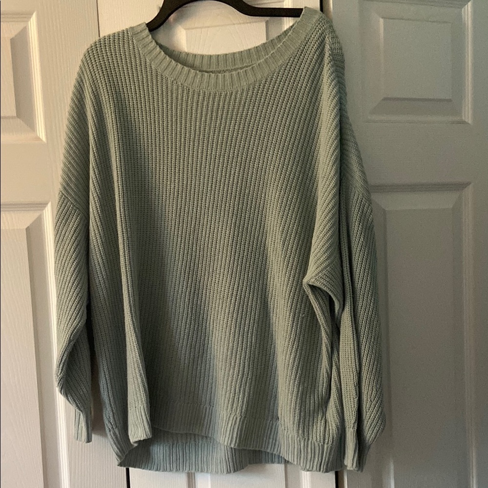 Hollister Green Crew Neck Sweater with Ribbed Knit